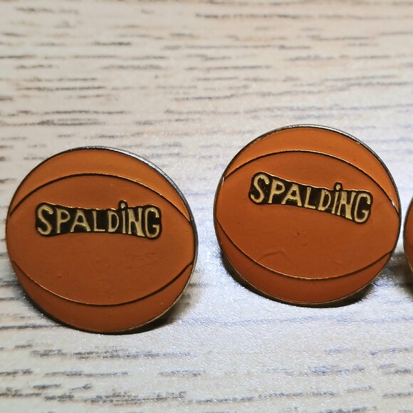 NWOT 3PC Official Spalding Basketball Tac Pins Spalding Pins Spalding Basketball - Picture 3 of 4
